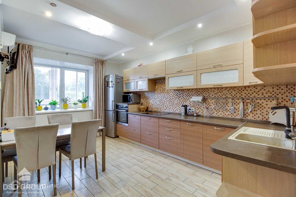 Продаётся 3-комнатная квартира, 99.6 м²