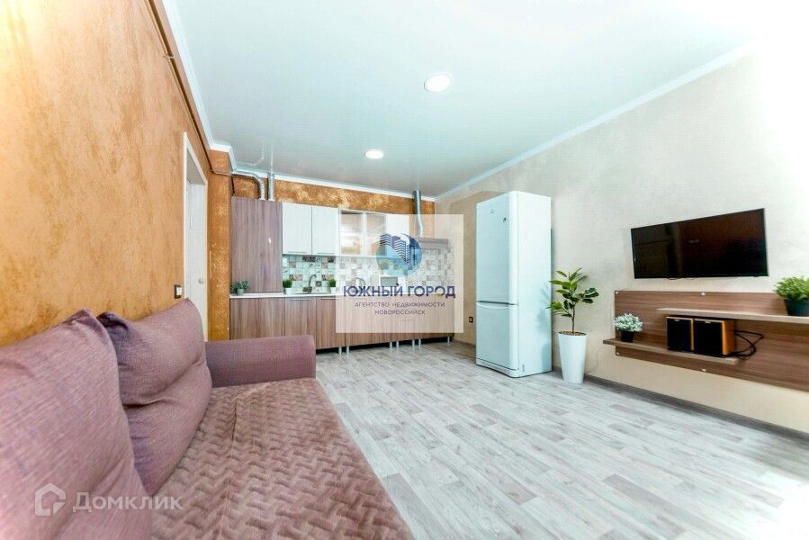 Продаётся 1-комнатная квартира, 40.6 м²