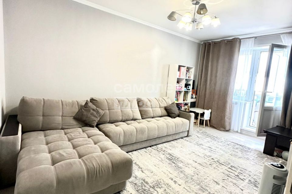 Продаётся 2-комнатная квартира, 56.5 м²