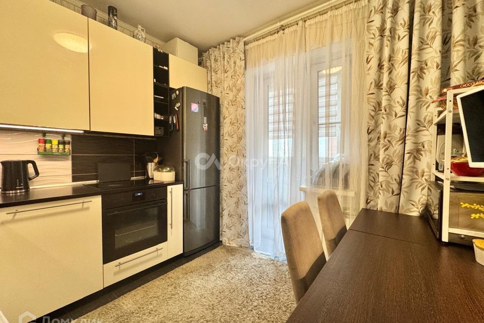 Продаётся 2-комнатная квартира, 69.6 м²
