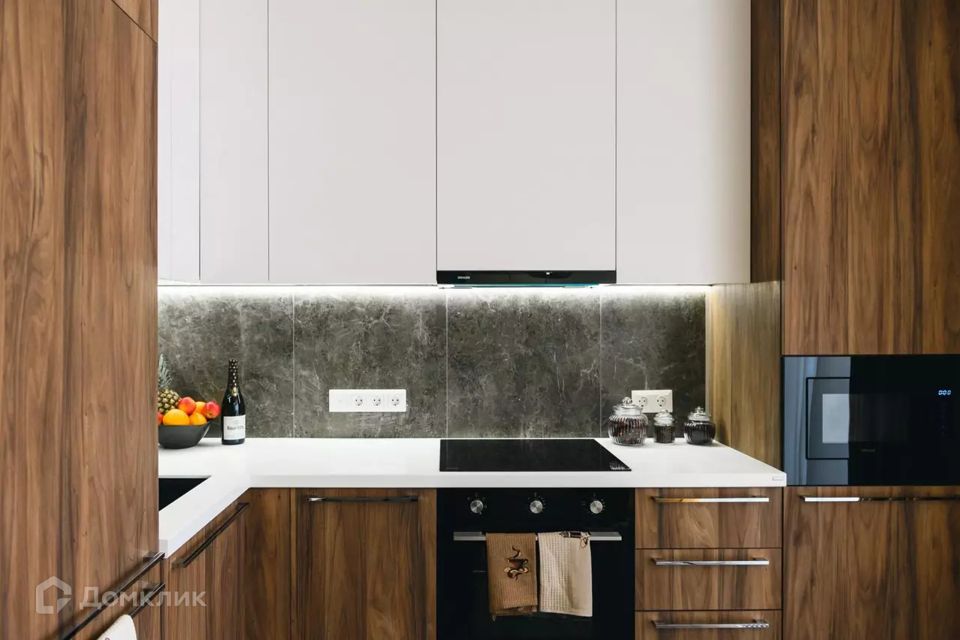Продаётся 1-комнатная квартира, 62.1 м²