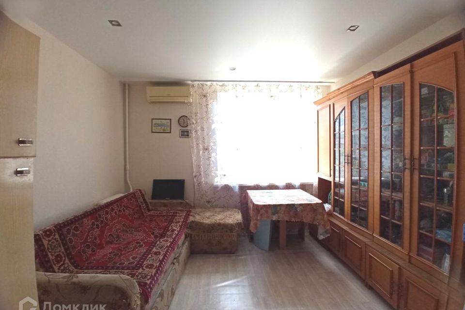 Продаётся комната в 1-комн. квартире, 13.8 м²