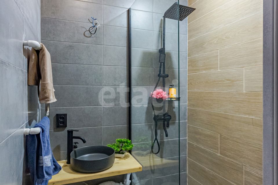 Продаётся 3-комнатная квартира, 62.1 м²