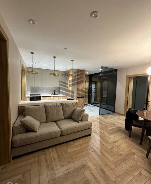 Сдаётся 2-комнатная квартира, 70 м²