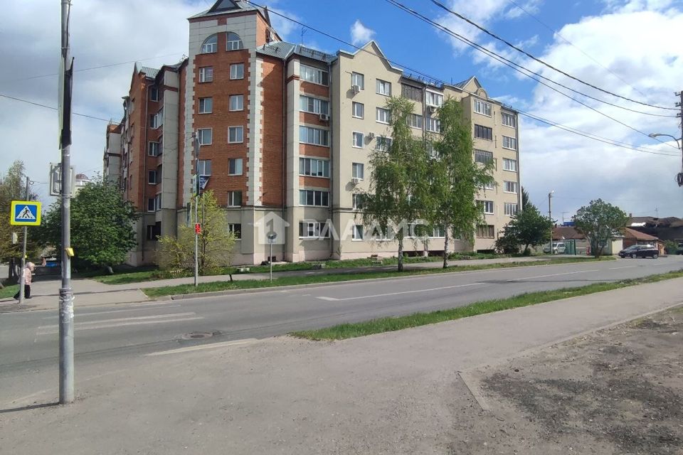 Продаётся 2-комнатная квартира, 63.6 м²