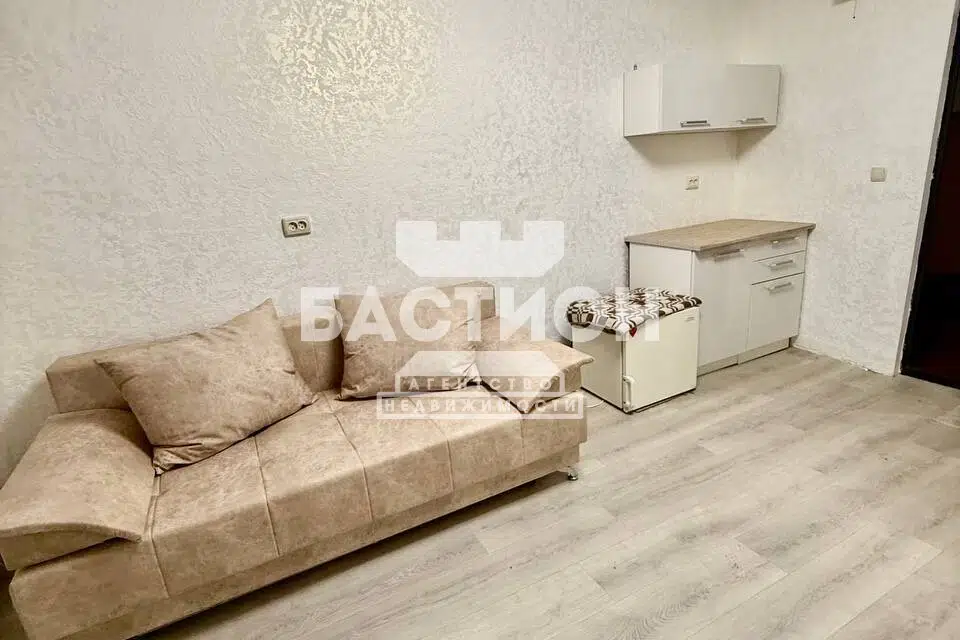 Продаётся комната в 1-комн. квартире, 30 м²