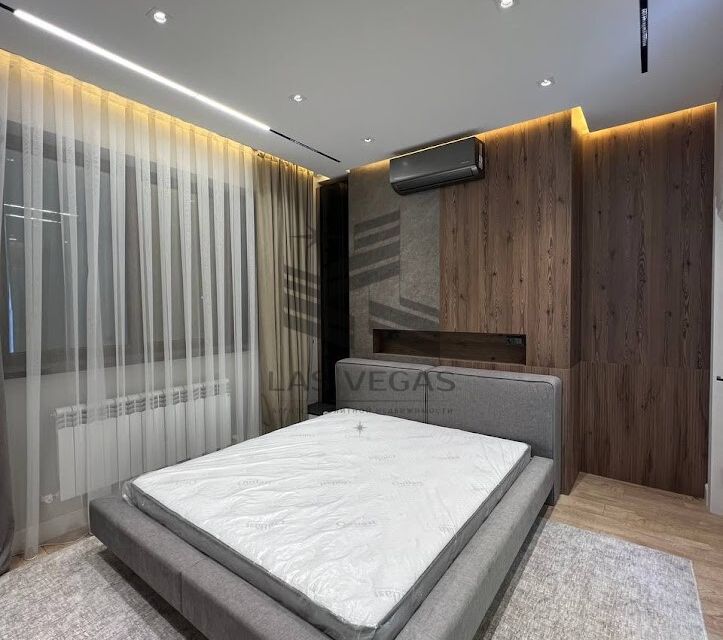Сдаётся 3-комнатная квартира, 98 м²