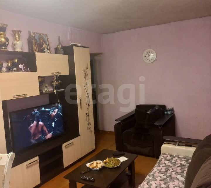 Продаётся 3-комнатная квартира, 57.6 м²