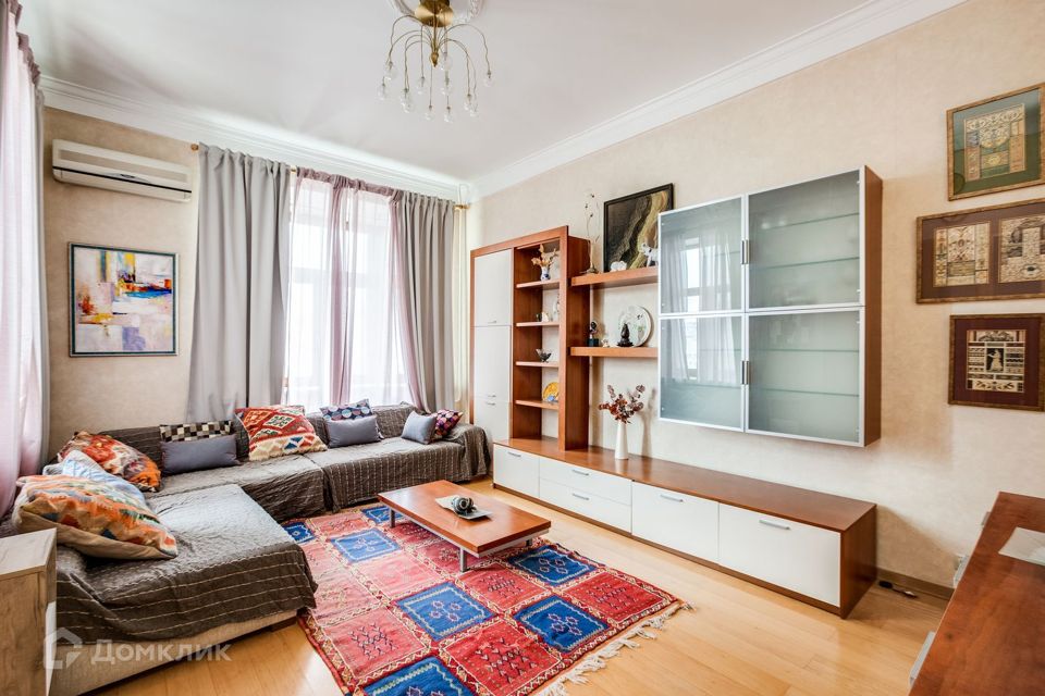 Сдаётся 3-комнатная квартира, 106 м²
