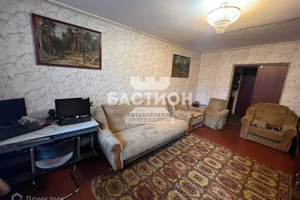 Продаётся 4-комнатная квартира, 93 м²
