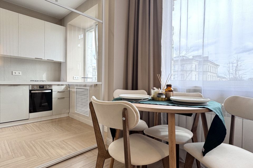 Продаётся 1-комнатная квартира, 42.4 м²