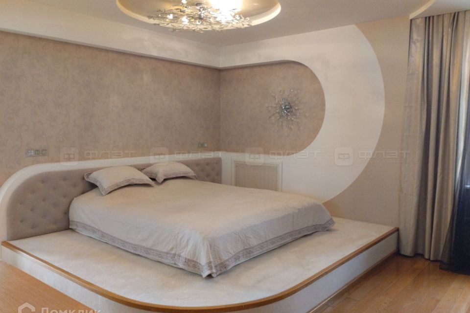 Сдаётся 4-комнатная квартира, 154 м²