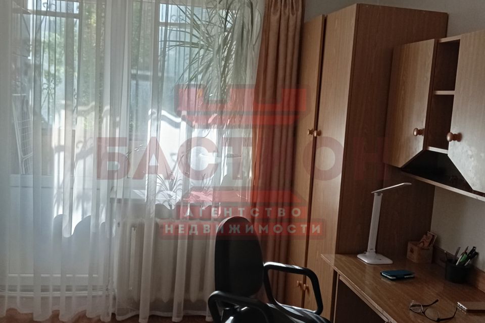 Продаётся 4-комнатная квартира, 85 м²