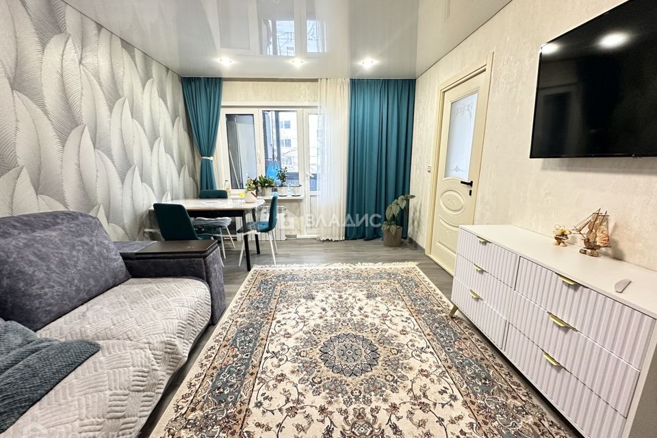 Продаётся 3-комнатная квартира, 60 м²