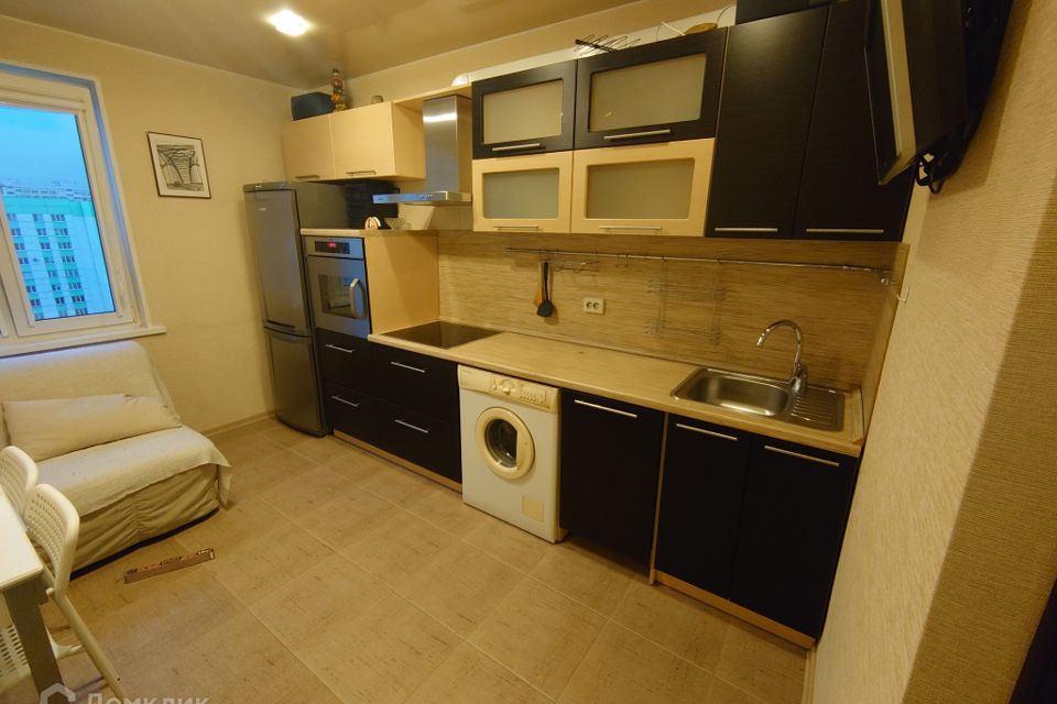 Продаётся 1-комнатная квартира, 42.6 м²