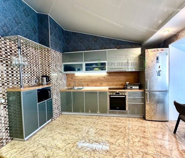Продаётся 2-комнатная квартира, 86 м²