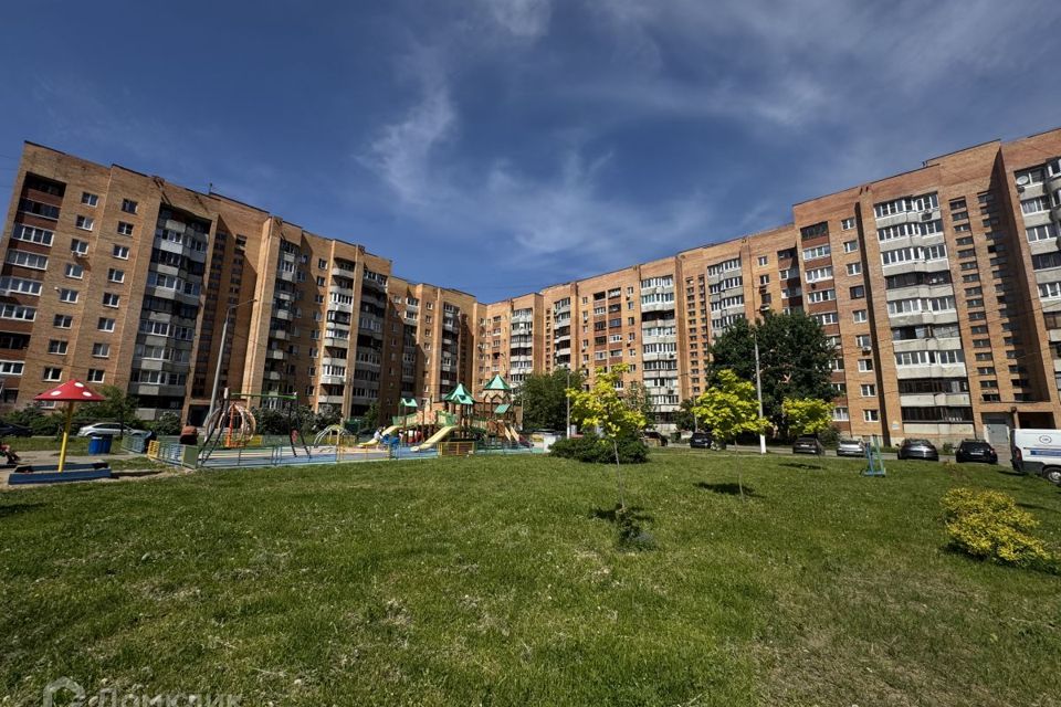 Продаётся 3-комнатная квартира, 68.2 м²