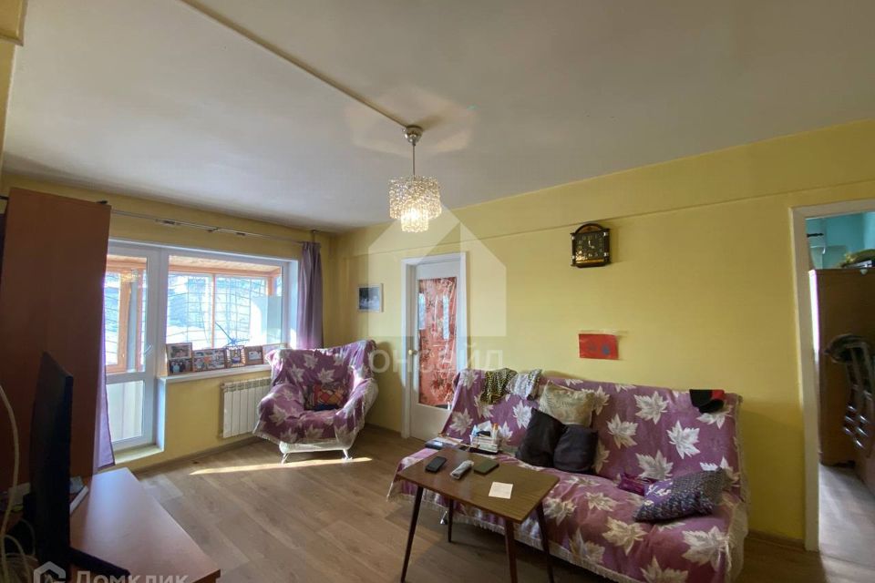 Продаётся 4-комнатная квартира, 58.7 м²