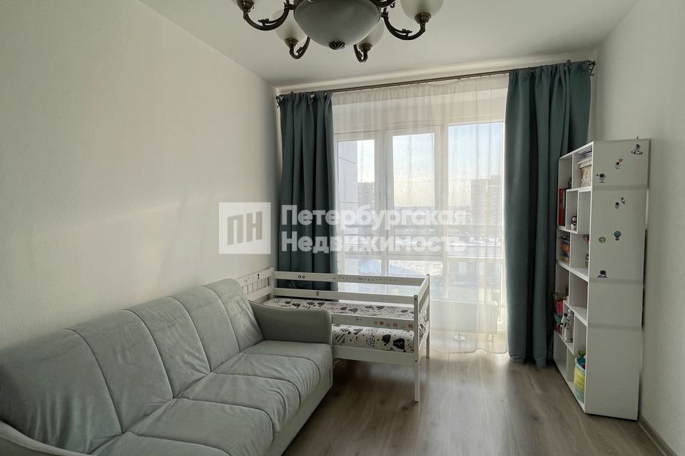 Продаётся 1-комнатная квартира, 37.8 м²