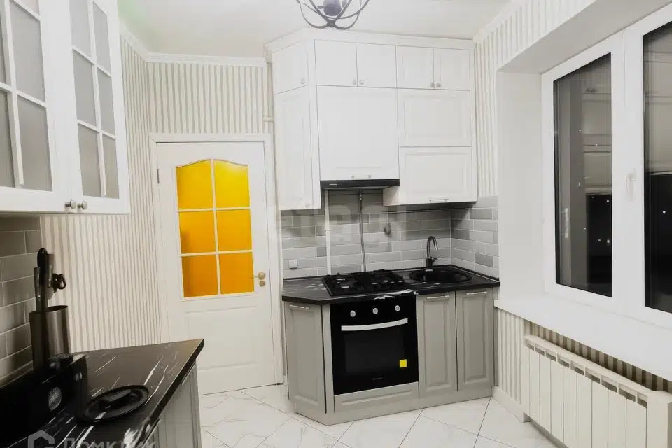 Продаётся 2-комнатная квартира, 65 м²