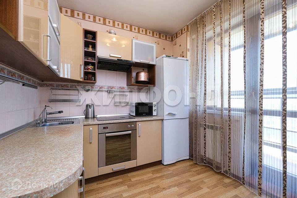 Продаётся 1-комнатная квартира, 43.2 м²