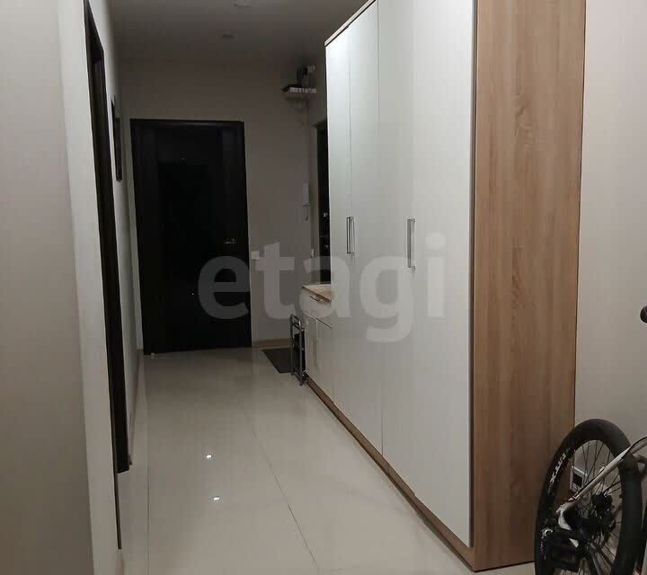Продаётся 2-комнатная квартира, 58 м²