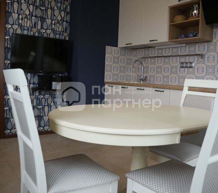 Продаётся 1-комнатная квартира, 48.2 м²