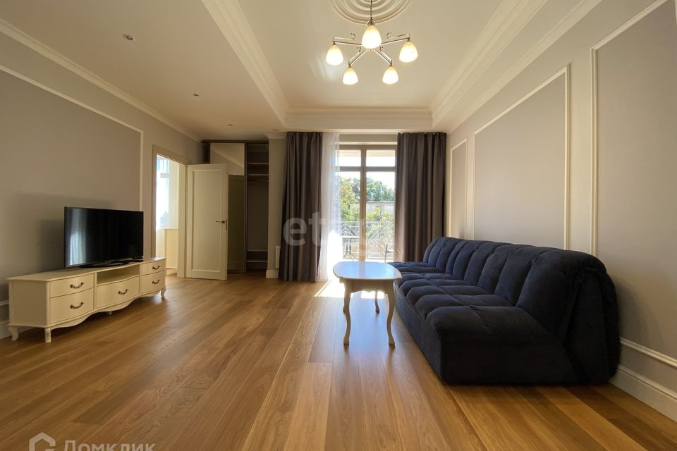 Продаётся 2-комнатная квартира, 56.7 м²