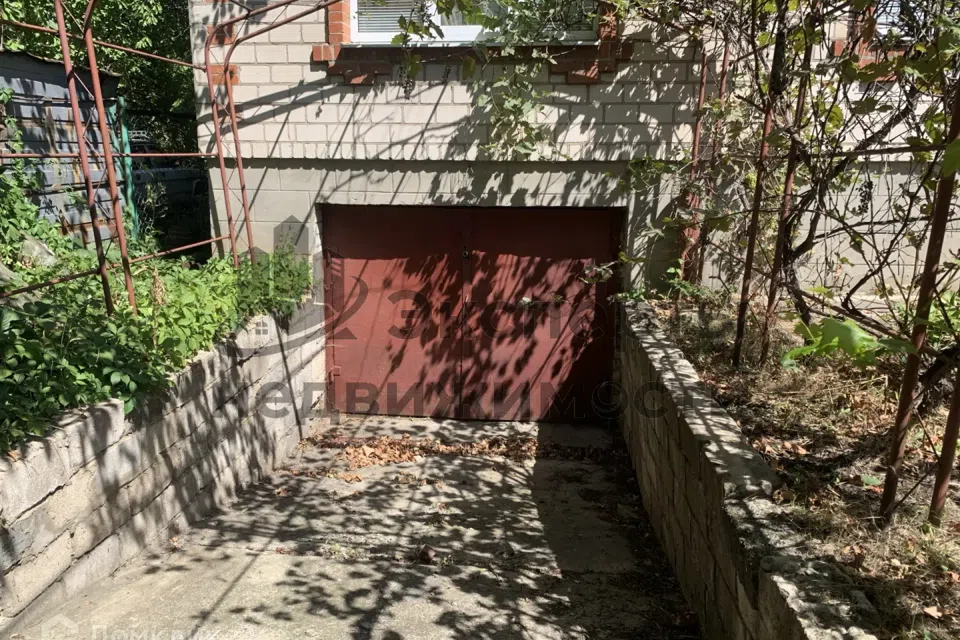 Продаётся 2-этажный дом, 170 м²