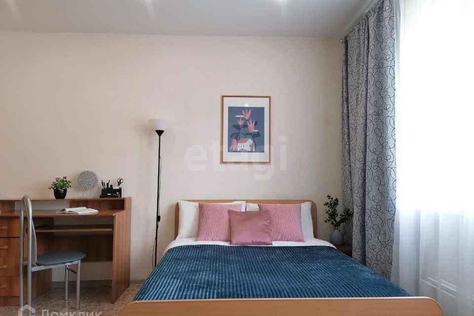 Сдаётся 1-комнатная квартира, 42 м²