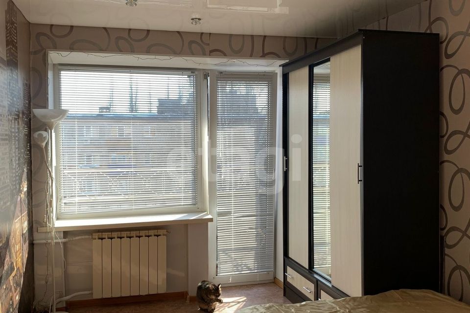 Продаётся 4-комнатная квартира, 57 м²