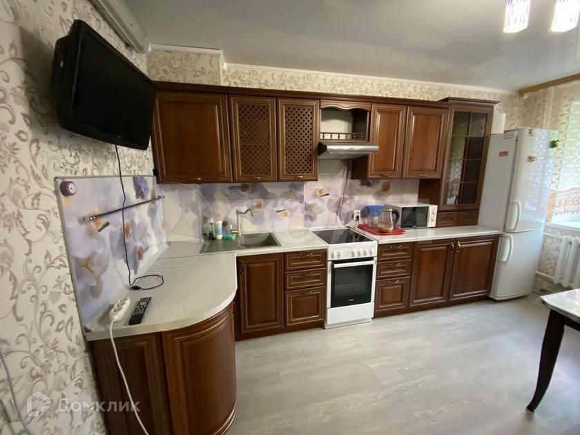 Сдаётся 2-комнатная квартира, 68 м²