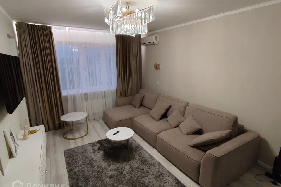 Продаётся 3-комнатная квартира, 72.3 м²