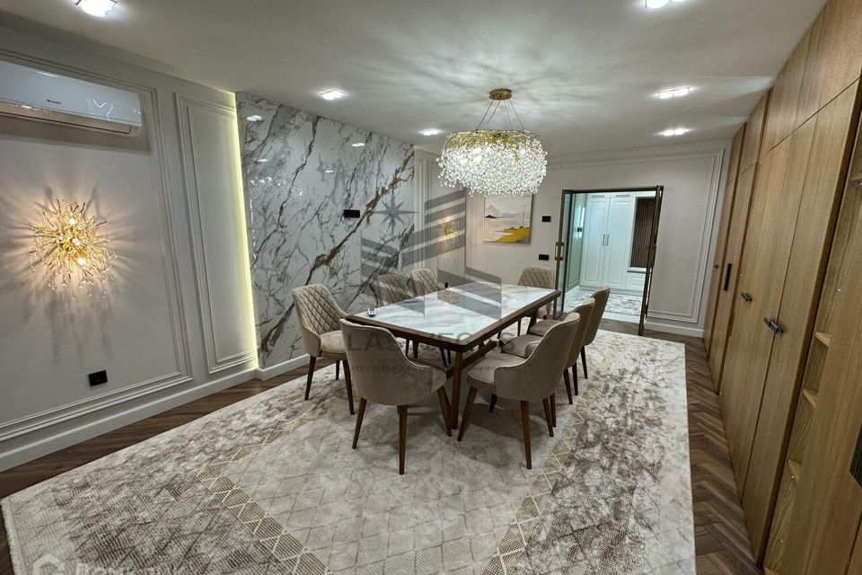 Сдаётся 5-комнатная квартира, 130 м²