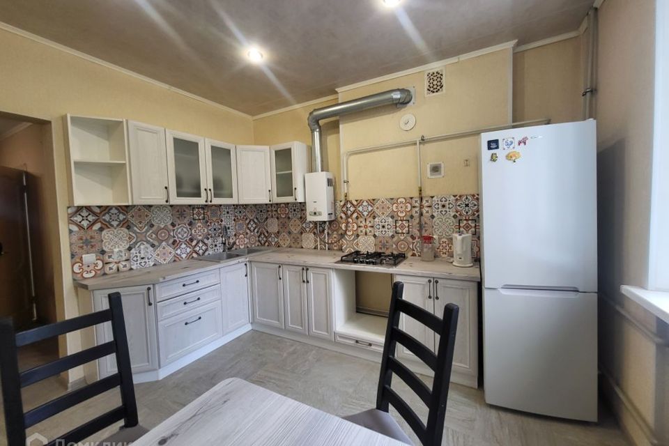 Сдаётся 1-комнатная квартира, 58.8 м²