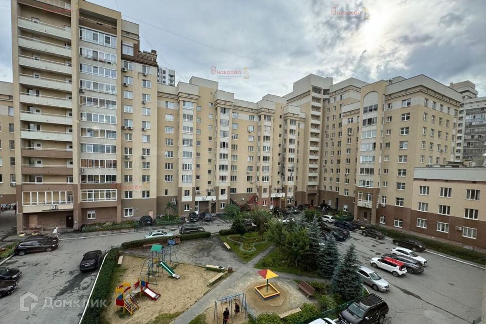 Сдаётся 3-комнатная квартира, 106 м²