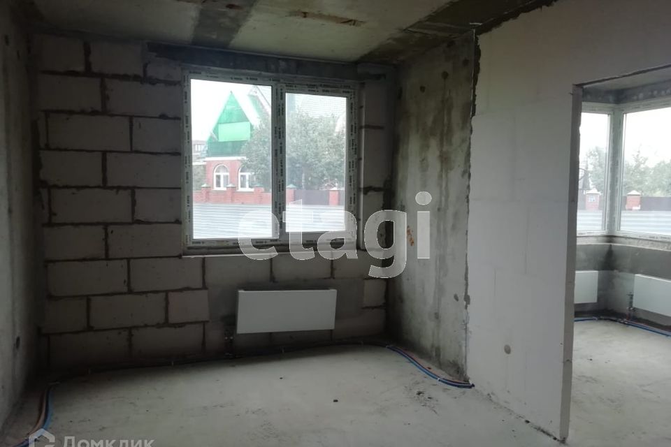 Продаётся 2-комнатная квартира, 56.5 м²