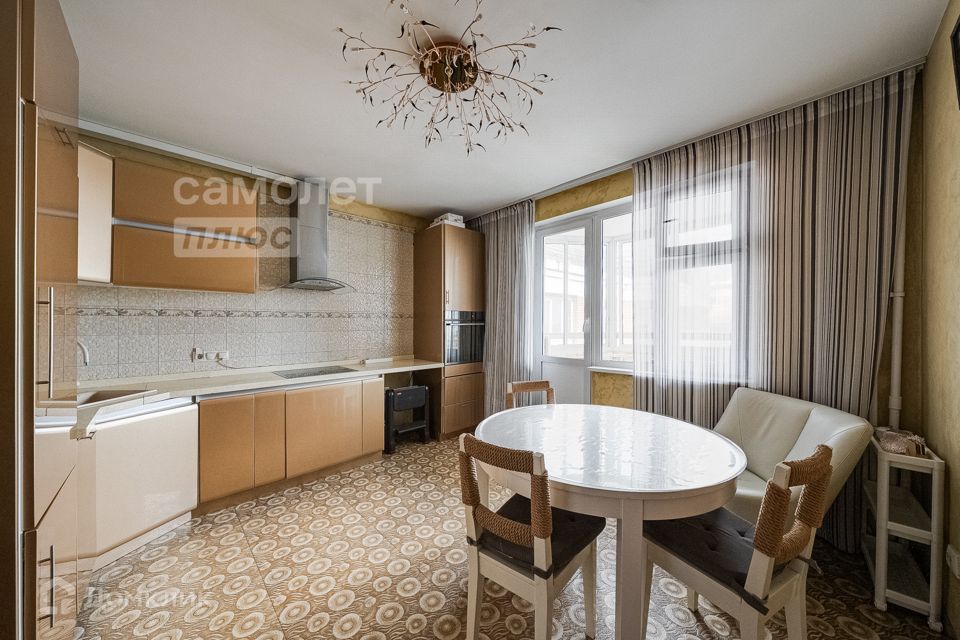 Сдаётся 3-комнатная квартира, 90 м²