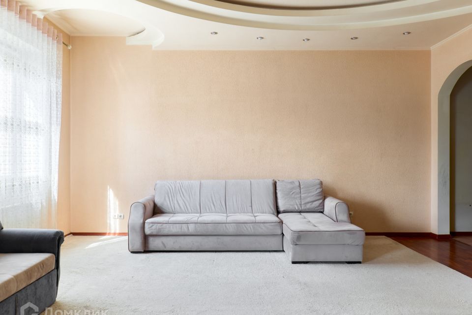 Продаётся 1-комнатная квартира, 56.3 м²