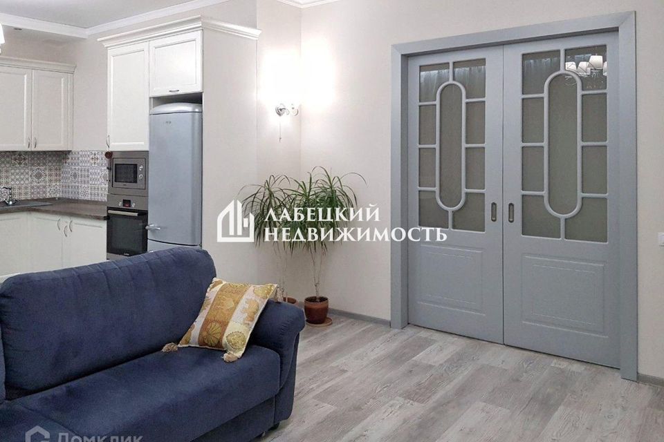 Сдаётся 1-комнатная квартира, 59.2 м²