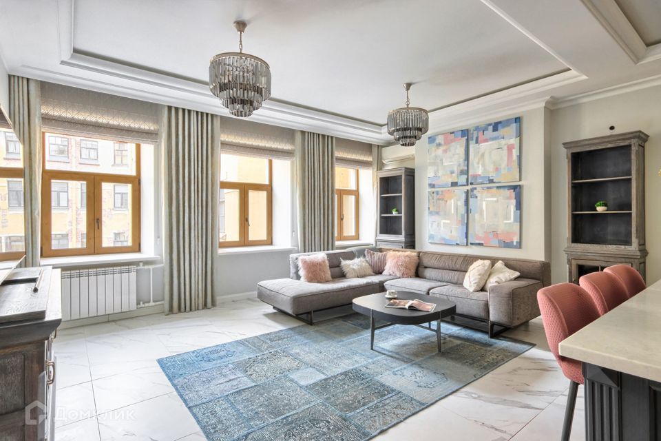 Продаётся 3-комнатная квартира, 110.7 м²