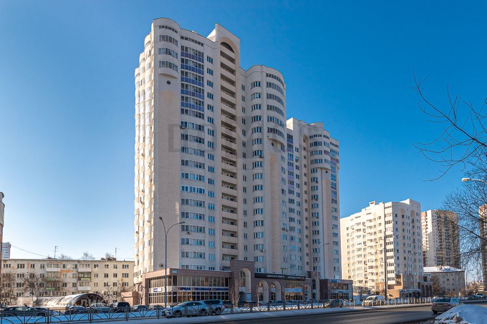 Продаётся 2-комнатная квартира, 77.2 м²