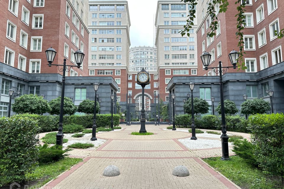 Продаётся 2-комнатная квартира, 70.6 м²