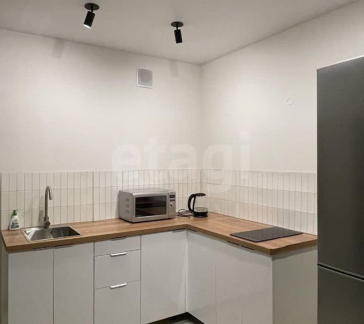 Продаётся 1-комнатная квартира, 42.1 м²