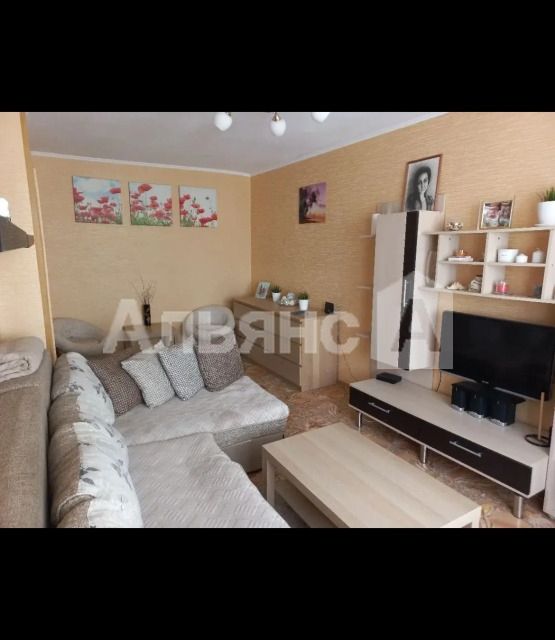 Продаётся 3-комнатная квартира, 60.3 м²