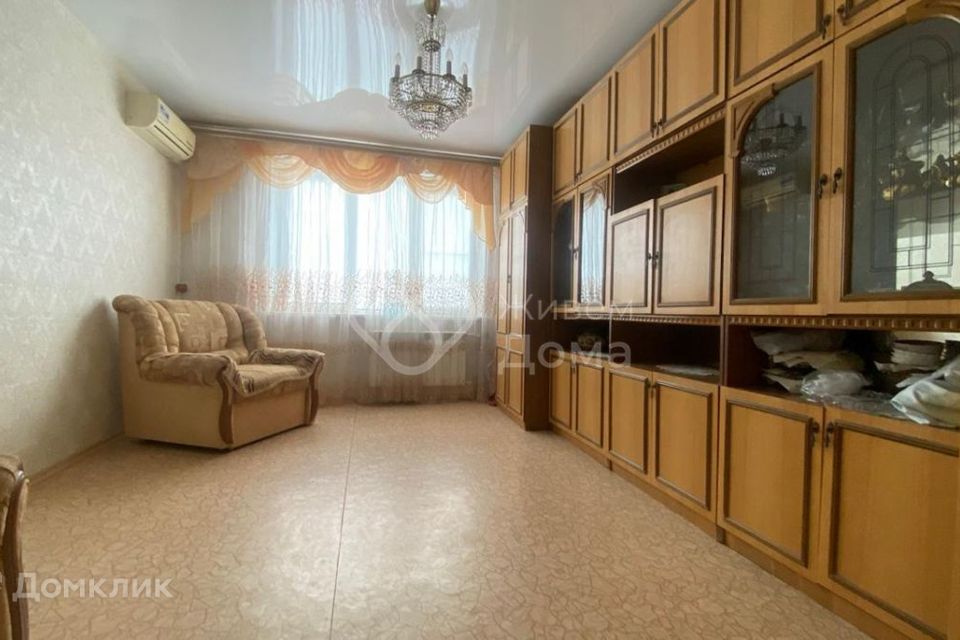 Продаётся 4-комнатная квартира, 81.9 м²