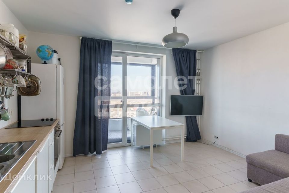 Продаётся 2-комнатная квартира, 55.7 м²
