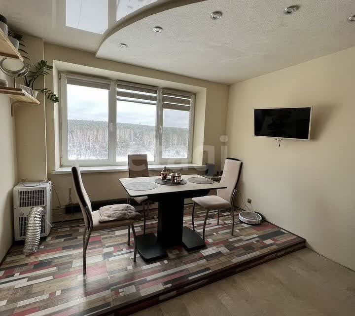 Продаётся 2-комнатная квартира, 61.5 м²