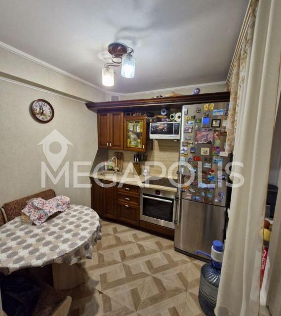 Продаётся 3-комнатная квартира, 55.7 м²
