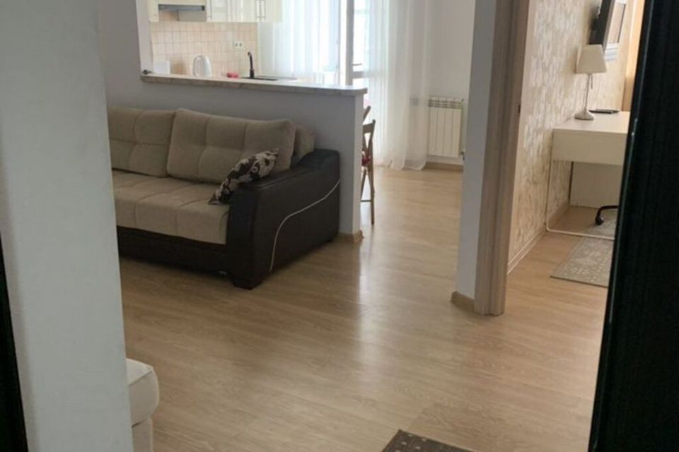 Сдаётся 2-комнатная квартира, 65 м²